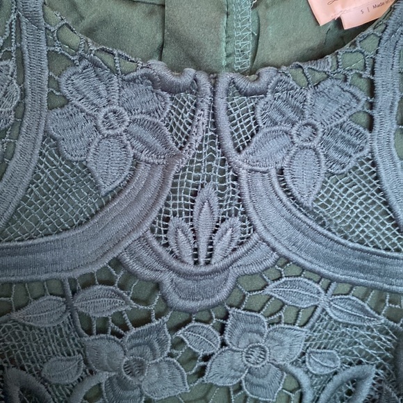 Lovers + Friends Caspian Shift Lace Dress in Hunter Green, Size Small - Picture 5 of 12